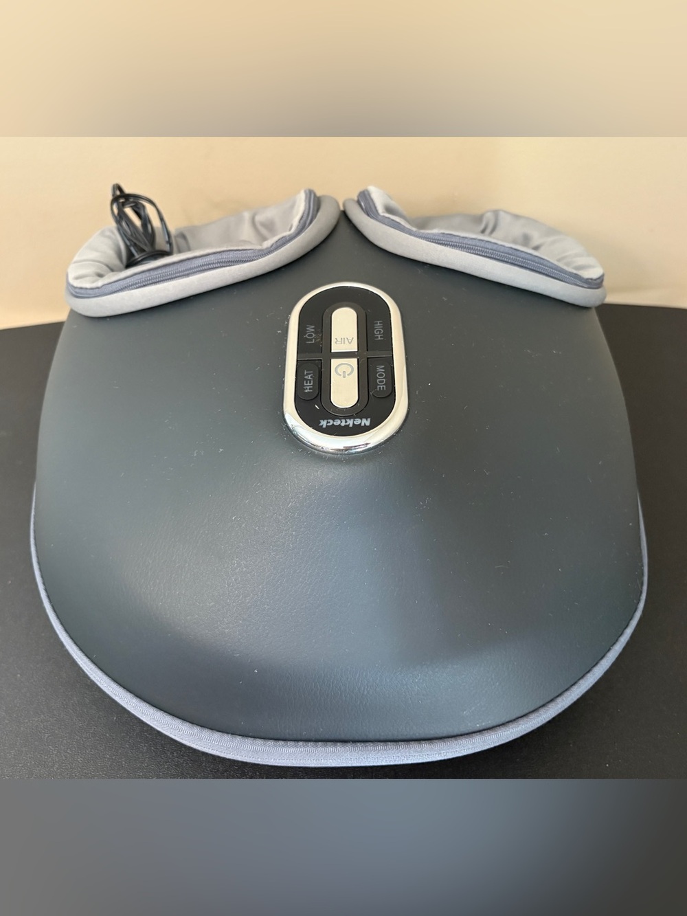 Nekteck Shiatsu Foot Massager with Soothing Heat & Deep Kneading-Gray